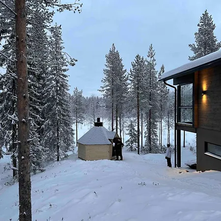 Private Log Cabin, Porosalmi Villa *