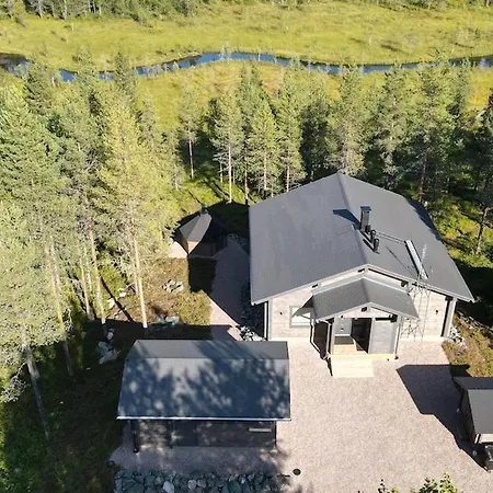 Private Log Cabin, Porosalmi Villa