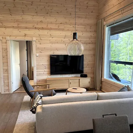 Private Log Cabin, Porosalmi