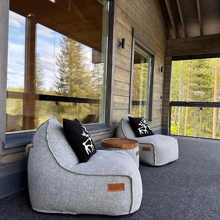 Private Log Cabin, Porosalmi *