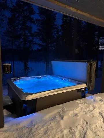 ヴィラ Private Log Cabin, Porosalmi